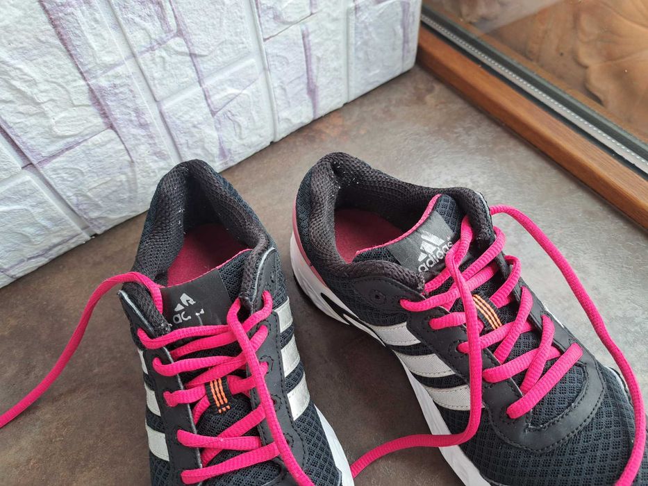 детски маратонки,кецове,спортни обувки,Adidas,адидас,ном 36,за момиче