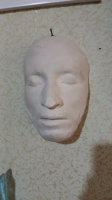 Посмертная маска Пушкина