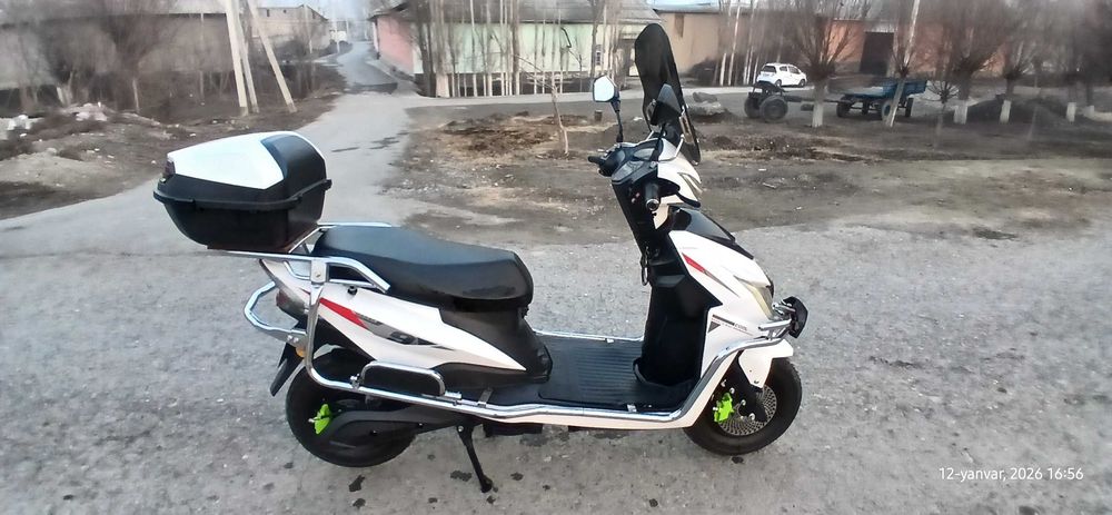 Skuter sotiladi 2024