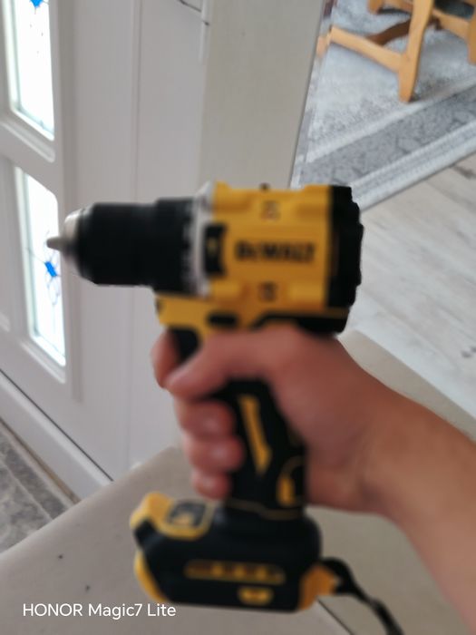 Auto filetata DeWalt