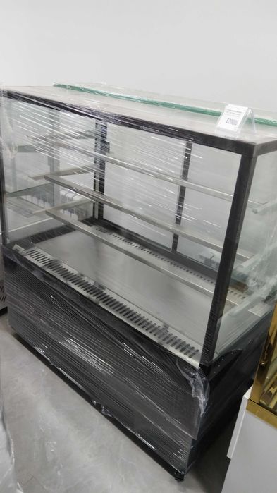 Витринный холодильник