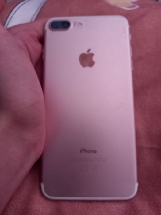 айфон 7+ срочно!!