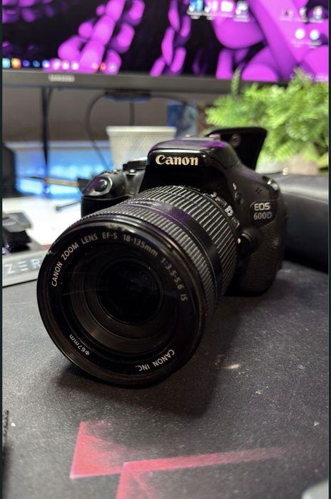 Canon EOS 600D + Blit Canon Speedlite 580EX | 18MP | Full HD