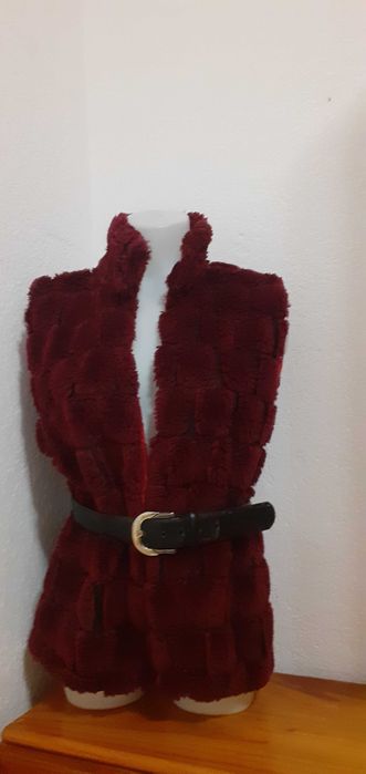 Дамски елек с пух