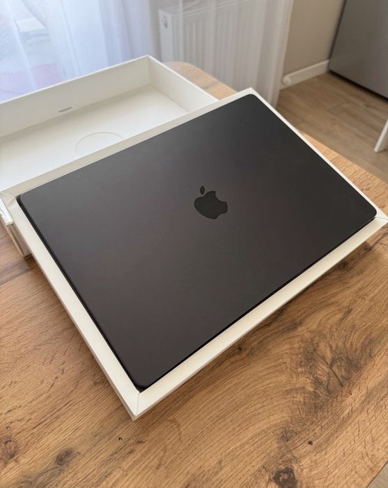 Mabook Pro 16 m3pro 36/512