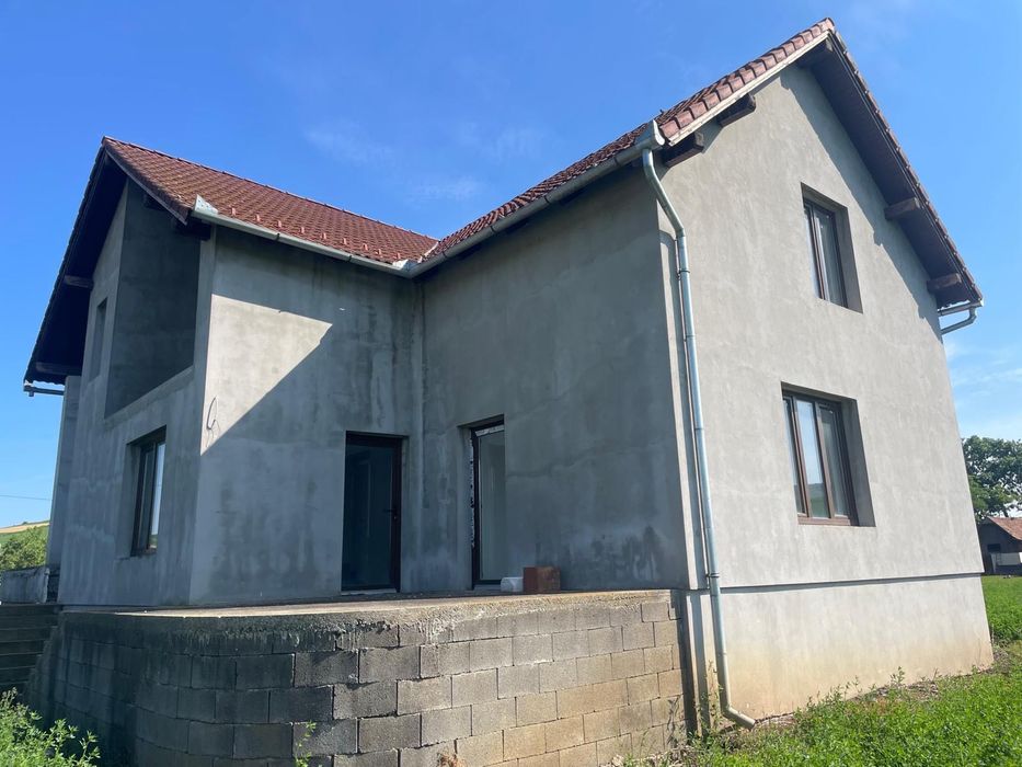 Casă de vânzare