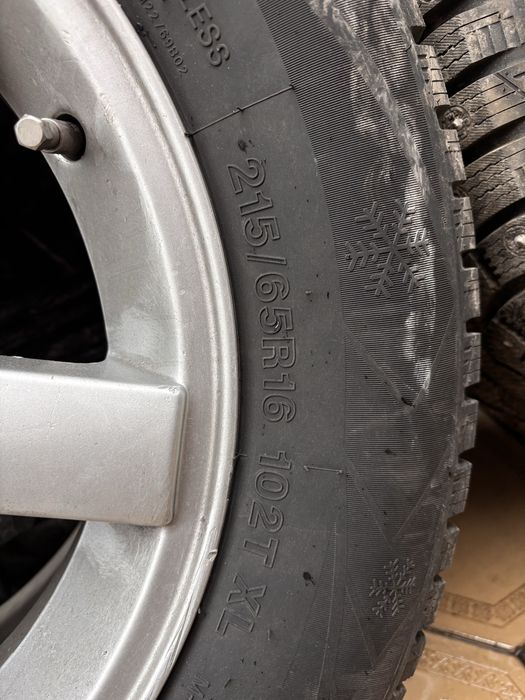 Продаются колеса от нивы.