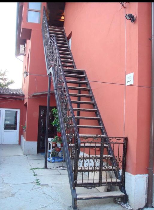 trepte si balustrazi
