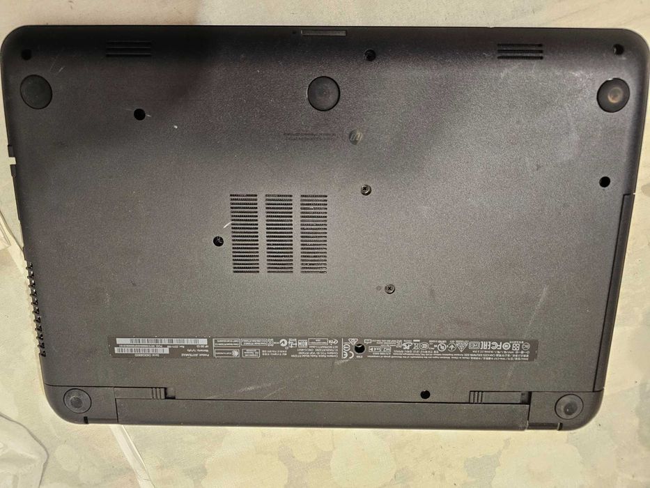 HP 250 G3 TPN-C117 Intel I3 generatia 4a 4gb ram