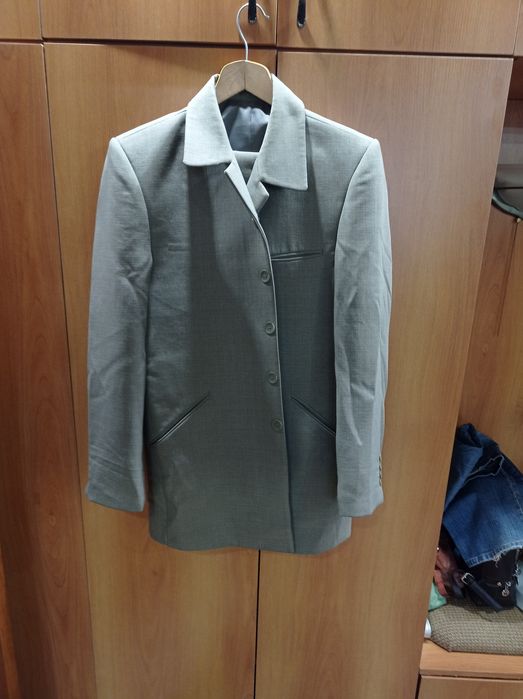 Продам костюм мужской