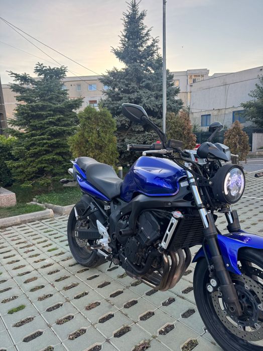 YAMAHA FZ6 S2 / 2008