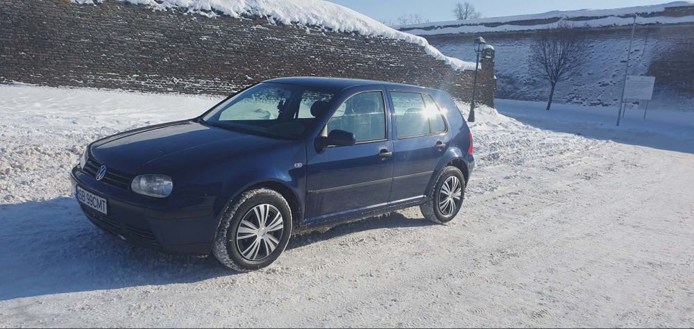 VW Golf 4 1.9 DIESEL AXR 101 Cai AN 2003 Acte la zi ! Gume noi iarna