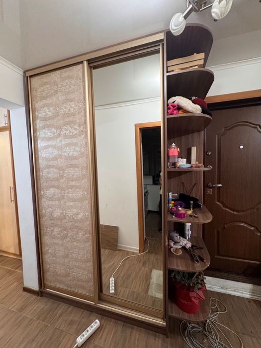 Шкафы много что хранит!