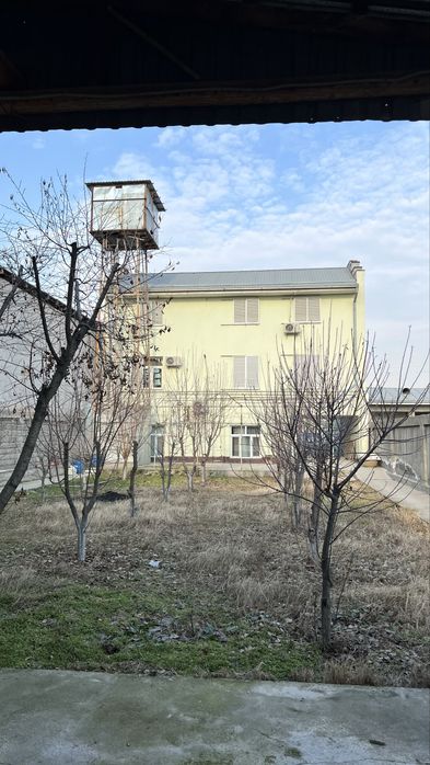 Дом свой продается. 14+2 сотки. 3-х уровневый. 9 комнат. Теплый пол.