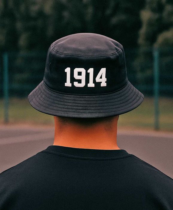 Шапки с периферия "1914" за феновете на ЛЕВСКИ - различни цветове!