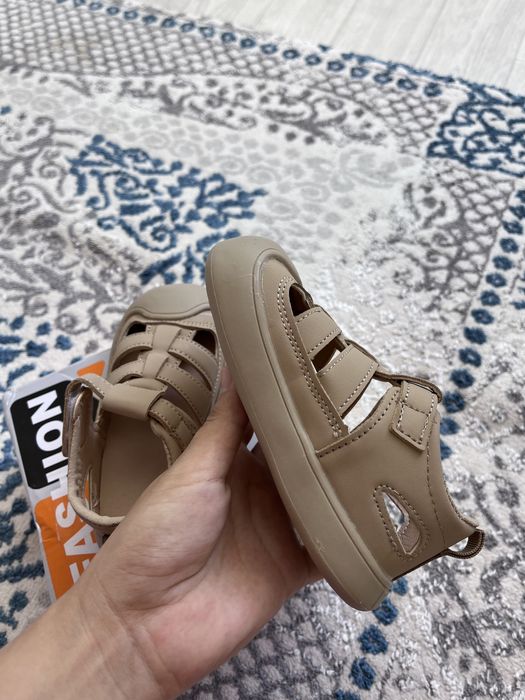 Новый сандали детский 17,5 см