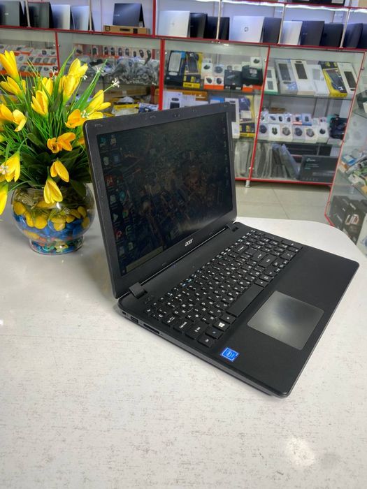 Acer office noutbuk seleron N3060 ddr 8/256 ssd holati yaxshi