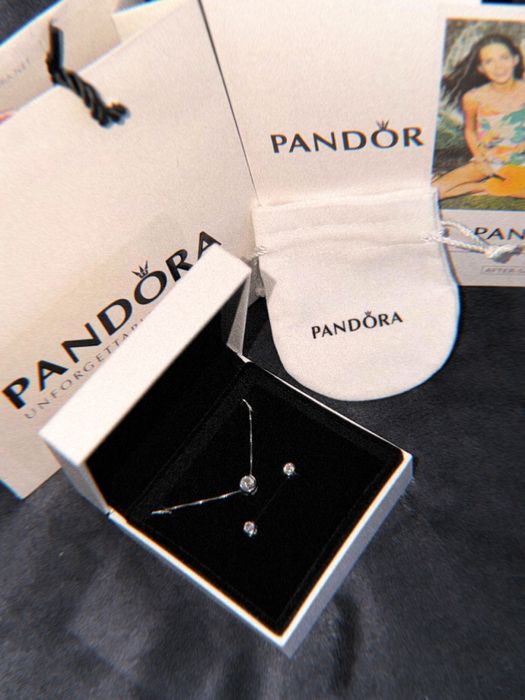 Pandora в подарочной упаковке