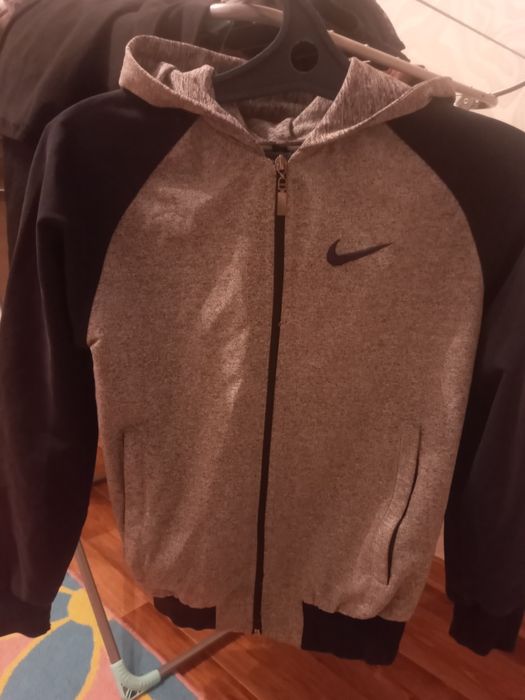 Продам вещи подростковые