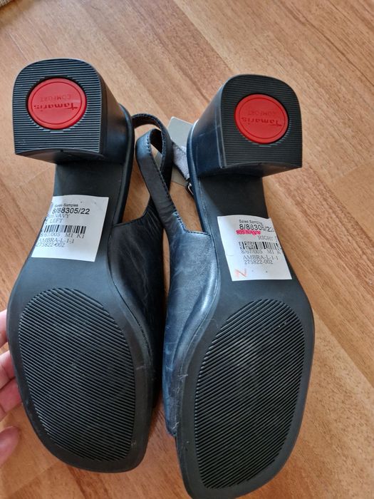 Sandale negre tamaris