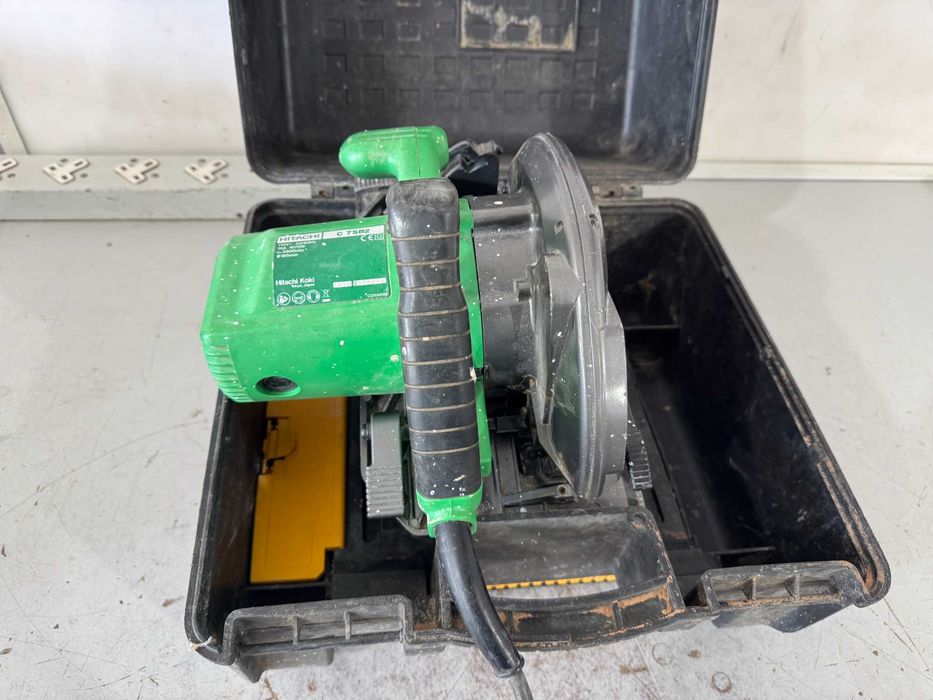 Ръчен циркуляр - Hitachi 1670 W / 110 V