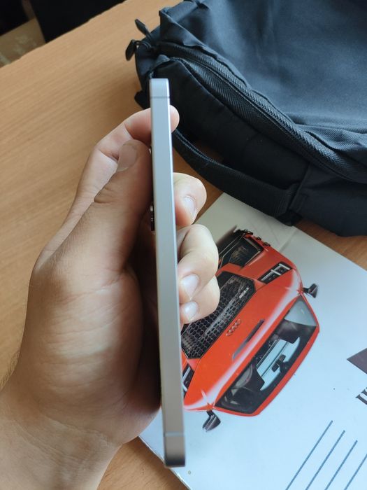 Samsung s25 (12/128)