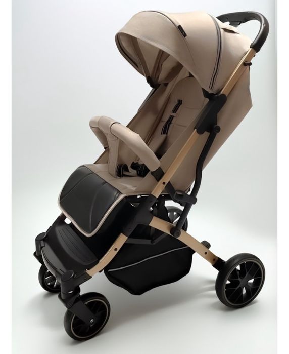 Коляска прогулочная легкая