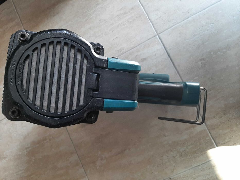Makita GN900 Такер за Пирони