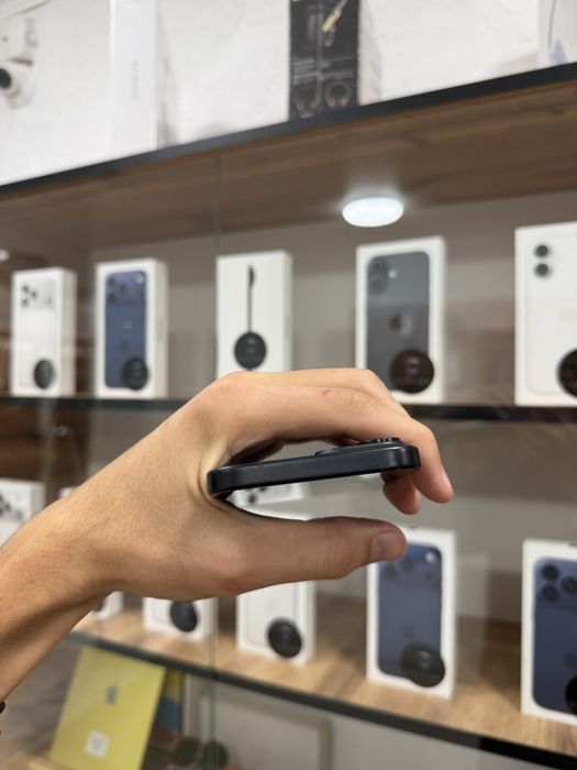 iPhone 15