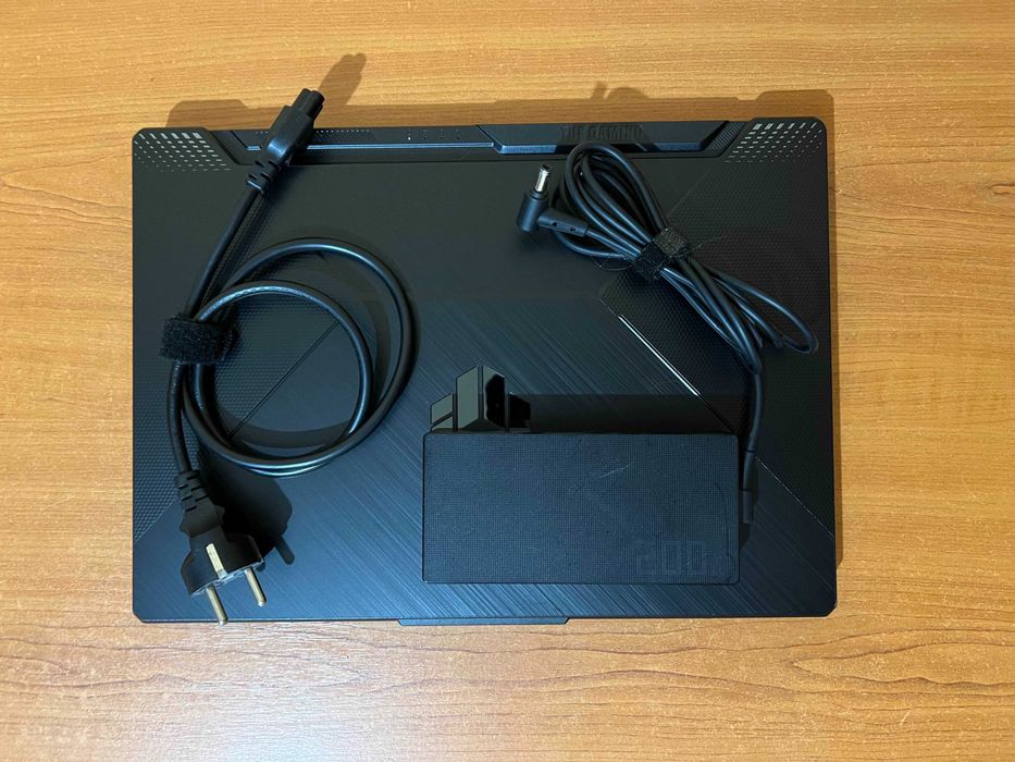 ASUS TUF F15 // Nvidia RTX 3060 // 16 GB RAM // 512 GB SSD