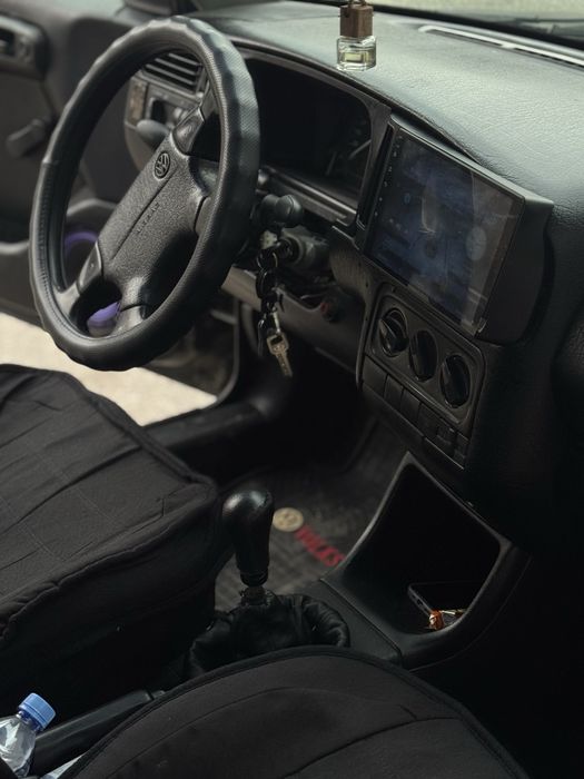 Продам голф 3 1.8 на карбюраторе