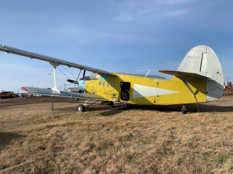 Продам самолёт ан 2 для АХР