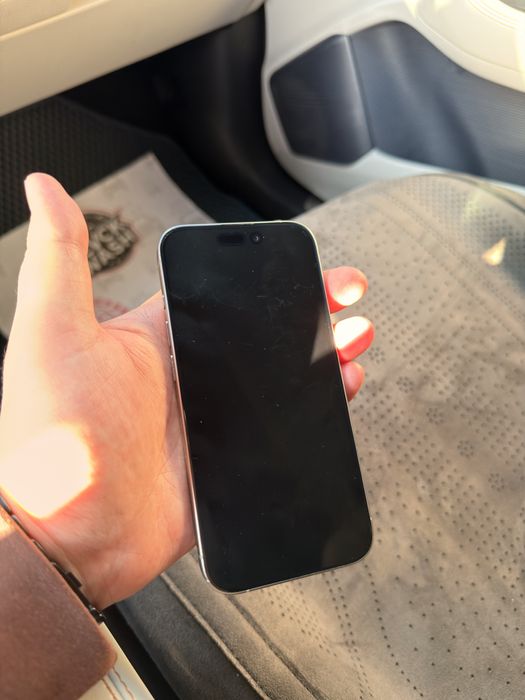 Sotiladi iphone 15pro 256tali silver