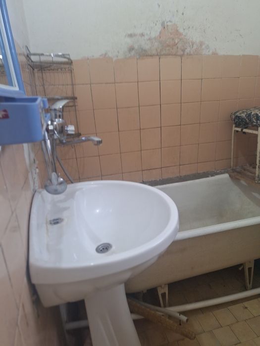 Квартира ижорага берилади 4эт 2хон