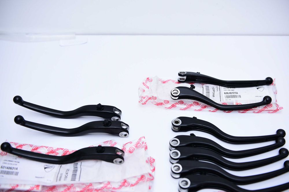 Manete frana ambreiaj Rizoma Ducati Scrambler manere leviere Panigale