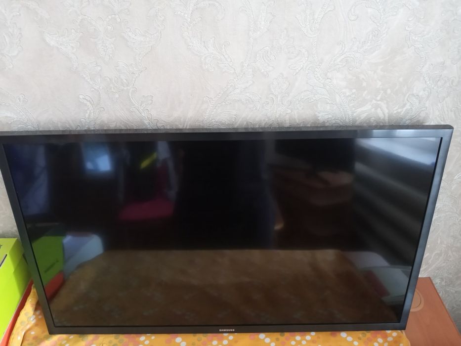 Товар: Телевизор Samsung 32 LED HD SMART BLACK