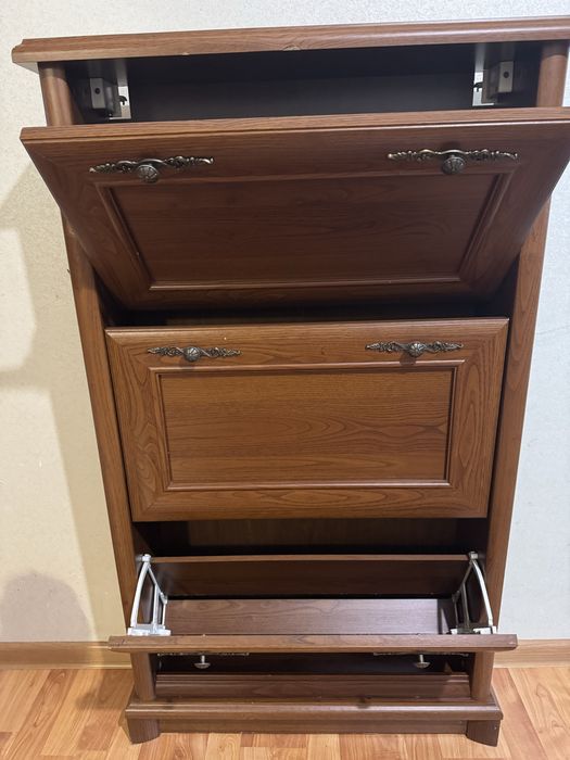 Обувница производство Польша