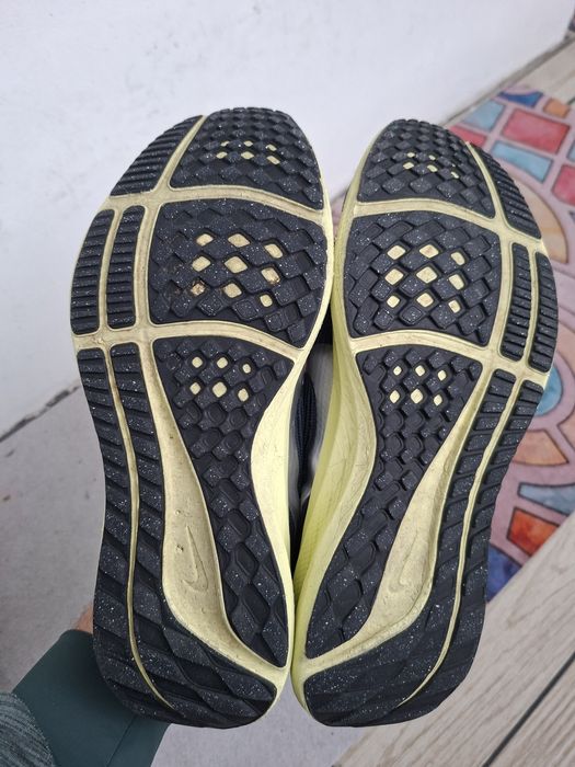 Бутонки Adidas Nemezis и маратонки Nike