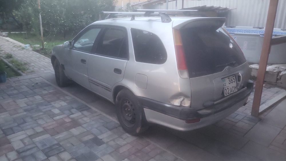 Срочно продам Toyota Sprinter 1996 г выпуска,