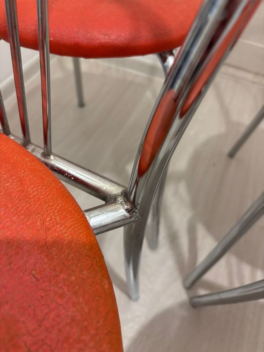 Стулья штук 3500ден