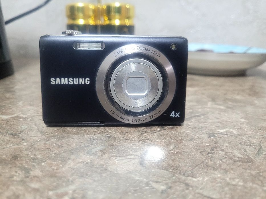 Продам цифровой фотоаппарат самсунг