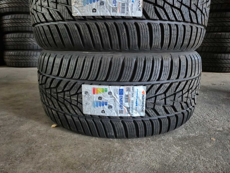 4 Anvelope M+S IARNA - 235/35/20 92W XL - Hankook Winter I*CEPT EVO 3 - NOU - DOT 2023 !