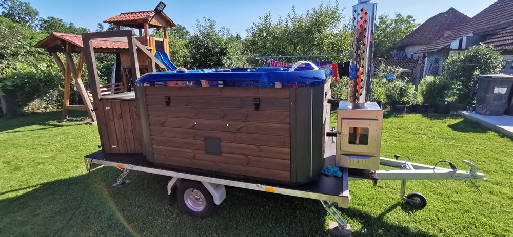 Ciubar mobil/jacuzzi Deluxe de Inchiriat