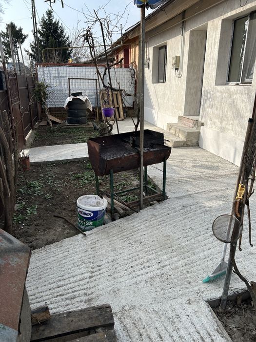 Vand Casa  340 m2 ,90 mii euro zona pompieri
