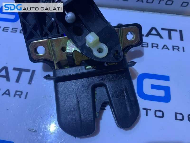 Broasca Incuietoare Capota Portbagaj Audi A4 B6 Berlina Sedan 2001-2005 Cod 8E5827505B [B3357]