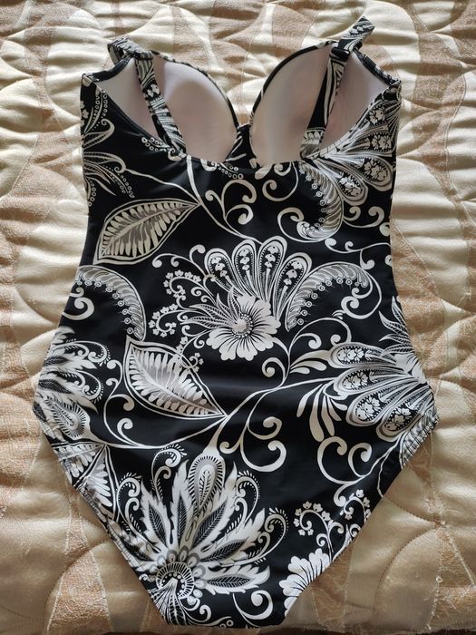 Цял бански  Felina, Triumph Rodeo, Liska, Kangaroos и Victoria Secret