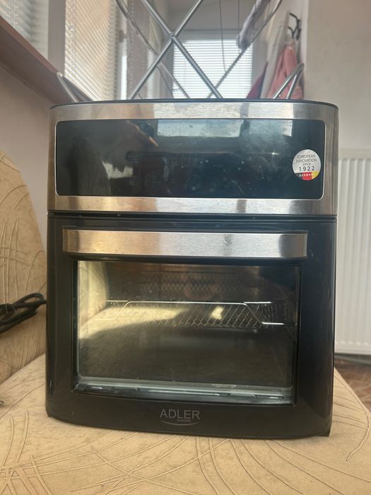 Фурна Airfryer.
