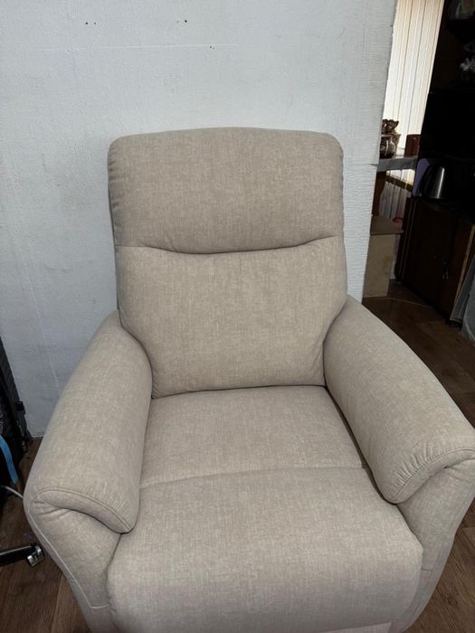 Кресло качалка продам