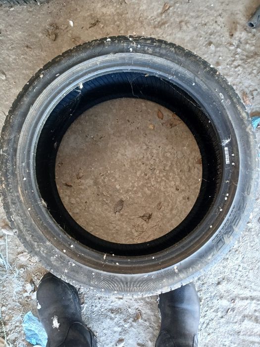 Донгелек 235/45. R18