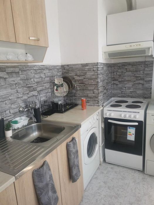 Дава се под наем Едностаен апартамент в София, Люлин 10 - 48 кв.м за 458.49 € - Снимка #2